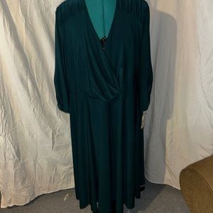 Gabby Skye dress. Size 20W. NWT. Hunter Green.